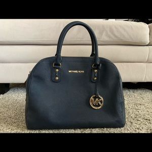 MICHAEL KORS NAVY BLUE LEATHER PURSE